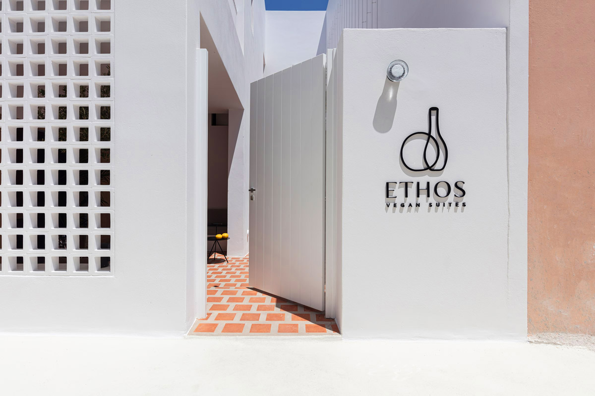 Ethos Vegan Suites Fira Greece VeggieHotels   700 Ethos Vegan Santorin 